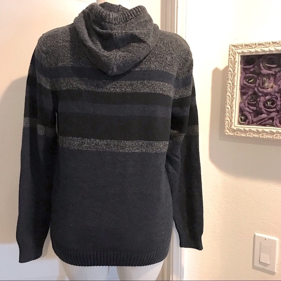 urban PIPELINE Sweater With Hoodie / Like New / Host Pick - Picture 11 of 12
